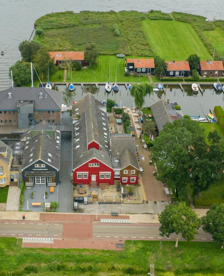 Landzicht Vakantiehuis Aan De Fluessen Elahuizen Exteriör bild