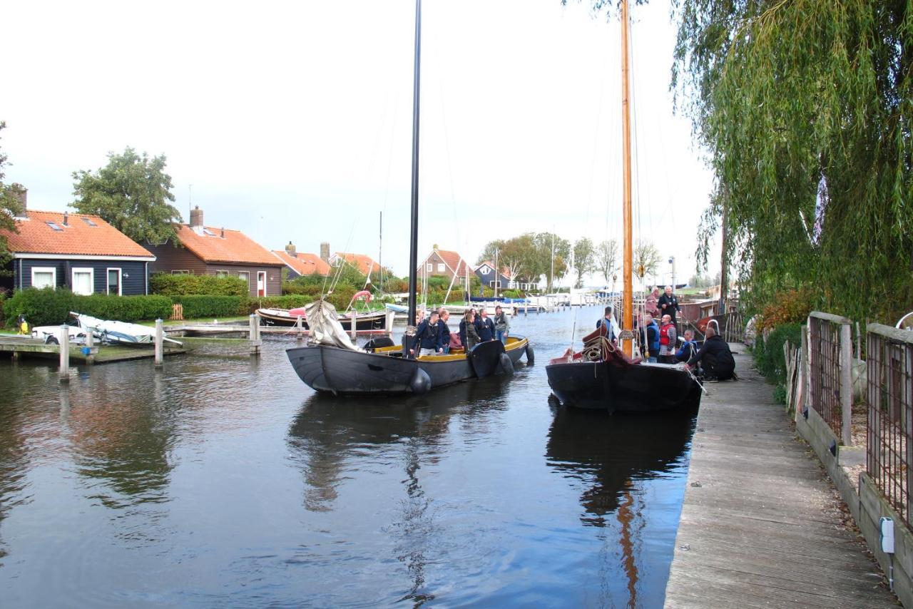 Landzicht Vakantiehuis Aan De Fluessen Elahuizen Exteriör bild